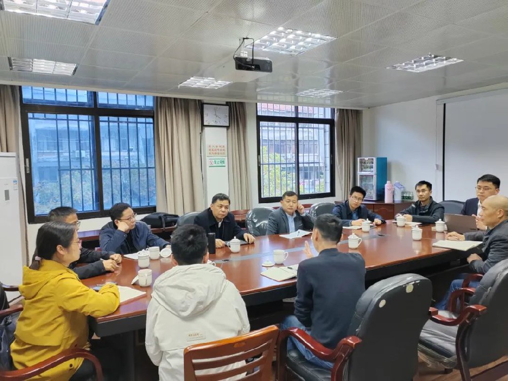 湖南省林业局基金站、林科院、法改处及联交所调研组一行到永安林业调研